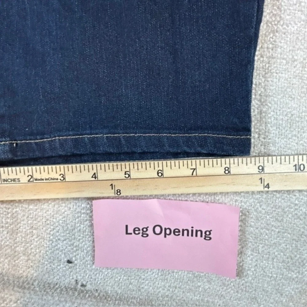 NWT JM Collection Comfort Waistband Tummy Control Stretch Jeans 18 $49 Wide Leg